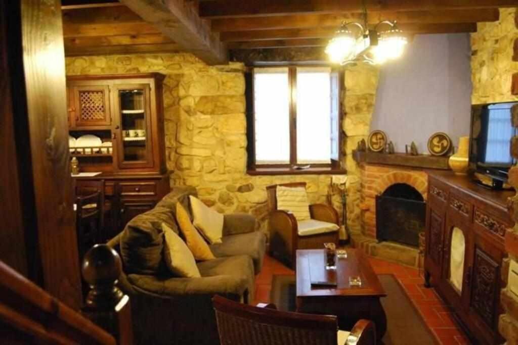 La Regenta Picos De Europa Villa Poo  ภายนอก รูปภาพ